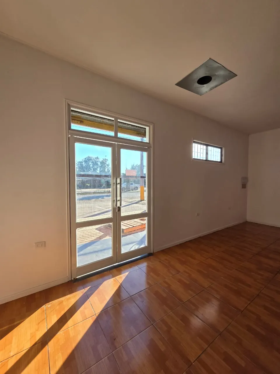 Local comercial de 60 m² en Rocas de Santo Domingo, fotografía 5